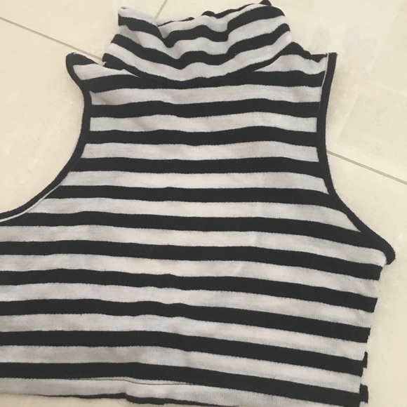 A’GACI Open Back Crop Top - Picture 1 of 2